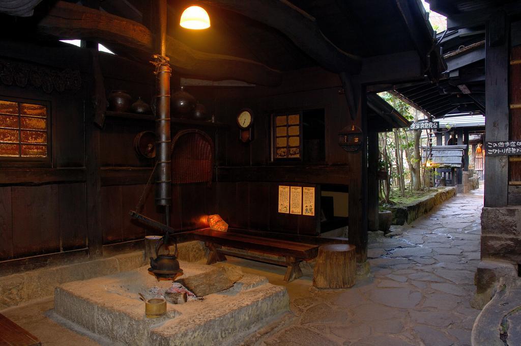 Kurokawa Onsen Yama No Yado Shinmeikan Minamioguni Buitenkant foto