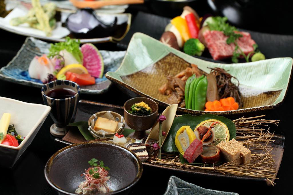 Kurokawa Onsen Yama No Yado Shinmeikan Minamioguni Buitenkant foto